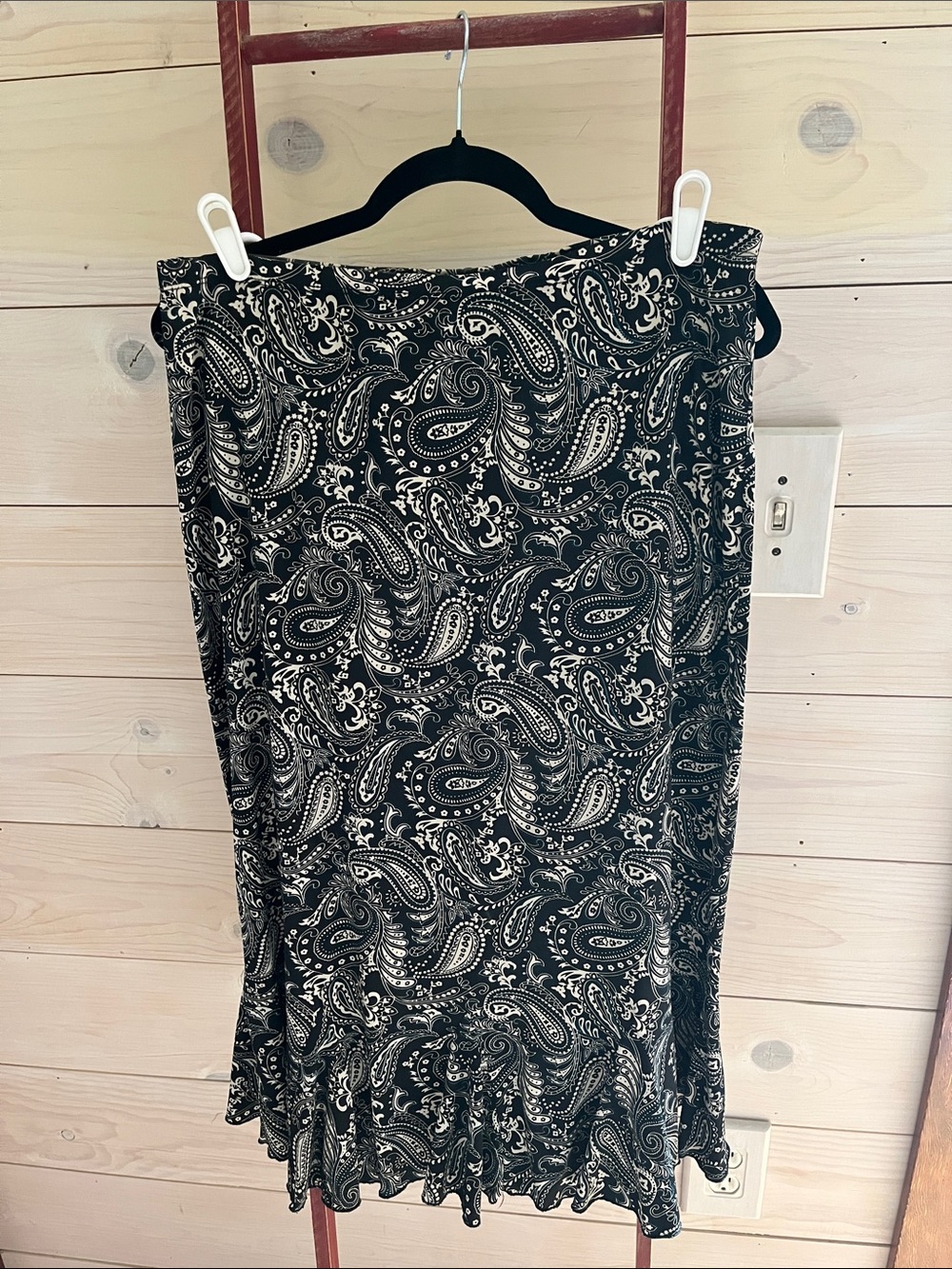 PerSeption Concept Black and Cream Paisley Midi Skirt